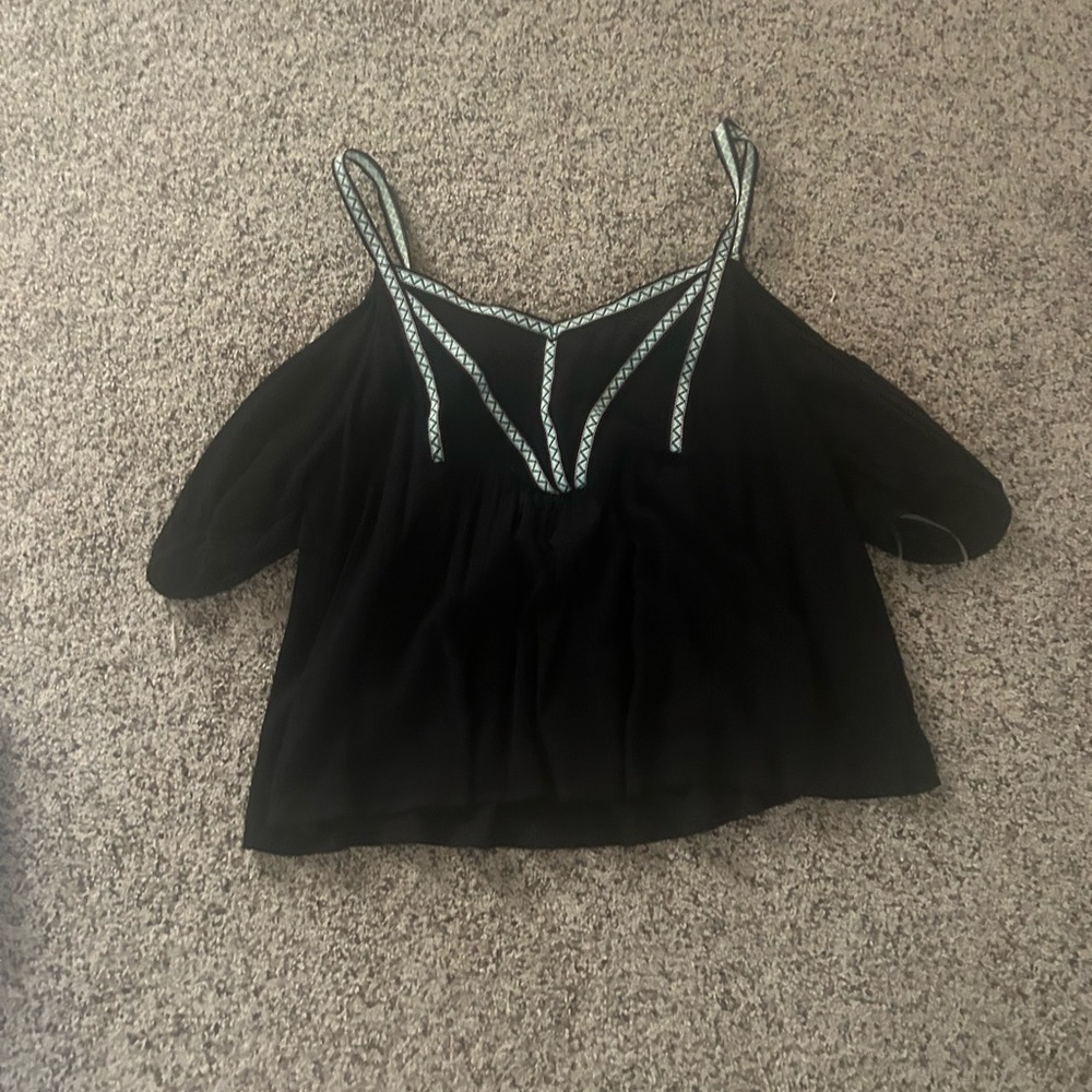 full tilt black flowy short sleeve top